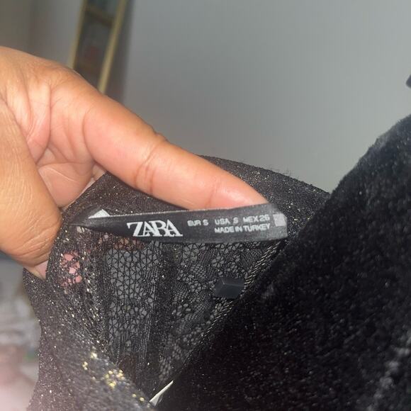 ZARA Sheer Black Lace Gold Buttons Long Sleeve Blouse Top Shimmery NWT - Picture 7 of 7